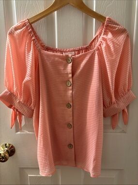 LC Lauren Conrad Peach Button-Front Puff Sleeve Blouse